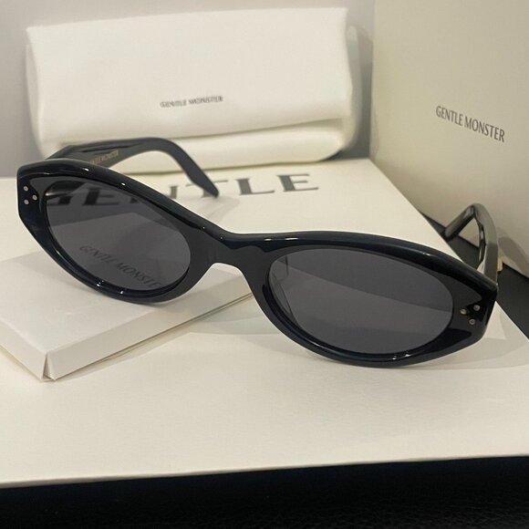 Gentle Monster Black Oval Sunglasses w/ Gold Logo Detail – Like New